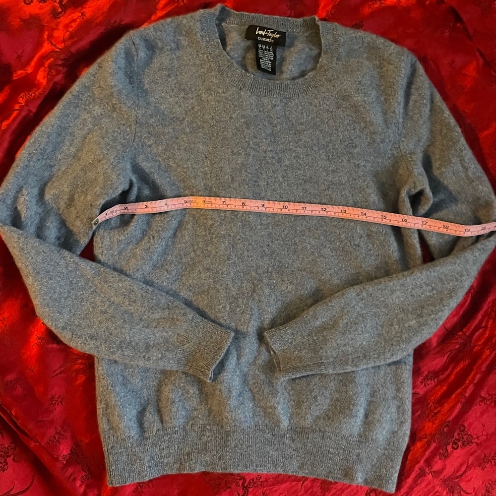 100% Cashmere Men's Small Gray Sweater* see note